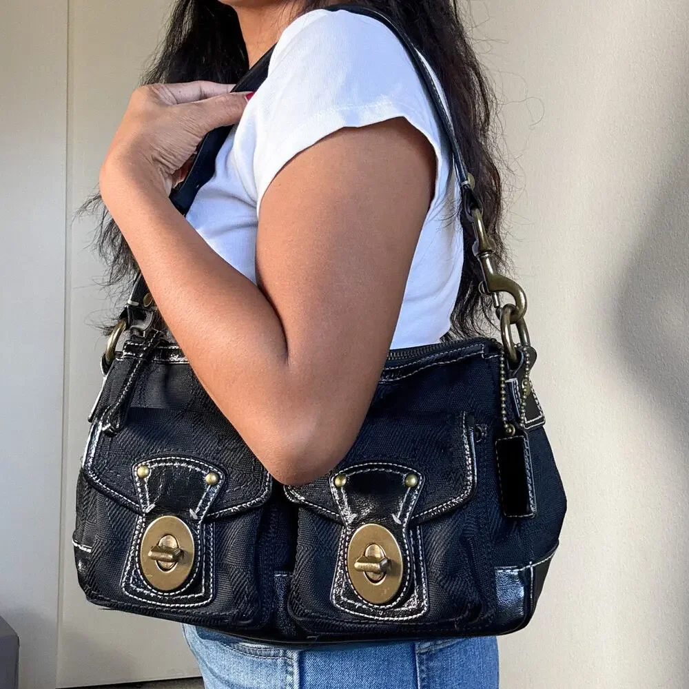 COACH Turn Lock Legacy Shoulder Bag Y2K Coach Legacy F13102 Black 